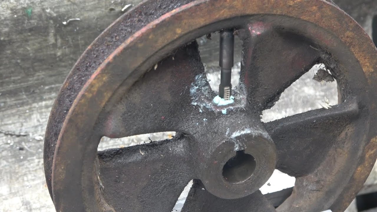 SNNC 532 P1  Damaged Grub screw Removal . Tractor Linkage