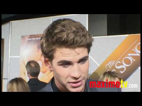 www.maximotv.com http Liam Hemsworth (The Last song, The Elephant Princess, Neighbours) on 'The Kissing Scene' with Miley Cyrus at 'The Last Song"Premiere at Arclight Cinemas in Hollywood,Ca USA March 25, 2010 ***This footage is available for licensing*** The viewing of this clip by website visitors is only permissible for personal use; copying, commercial use, distribution, broadcast, download, additional use or transfer is expressly prohibited. Contact us for more information at maximotv.com Â© Ricomix Productions / Maximo TVâ¢ / maximotv.com Produced by RICO DAMACEN ***FOOTAGE original shot Standard Definition at 4:3 and converted to 16:9 for youtube***