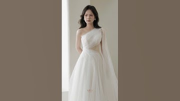 Chiếc váy cưới suông huyền thoại #vaycuoithietke #kirabridal