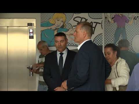 Oswaldo Betancort entra en las instalaciones de