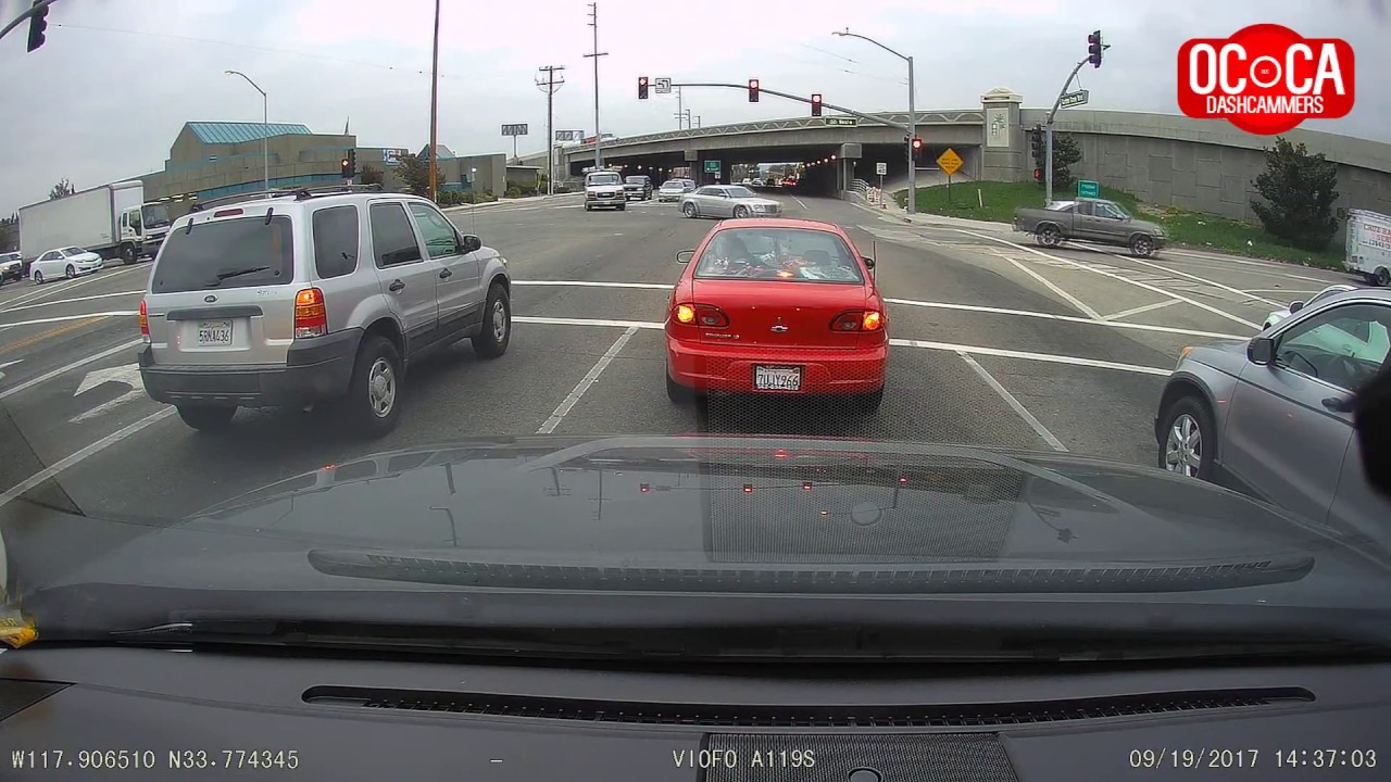 Impatient Driver Runs RED Light - OC, California - YouTube
