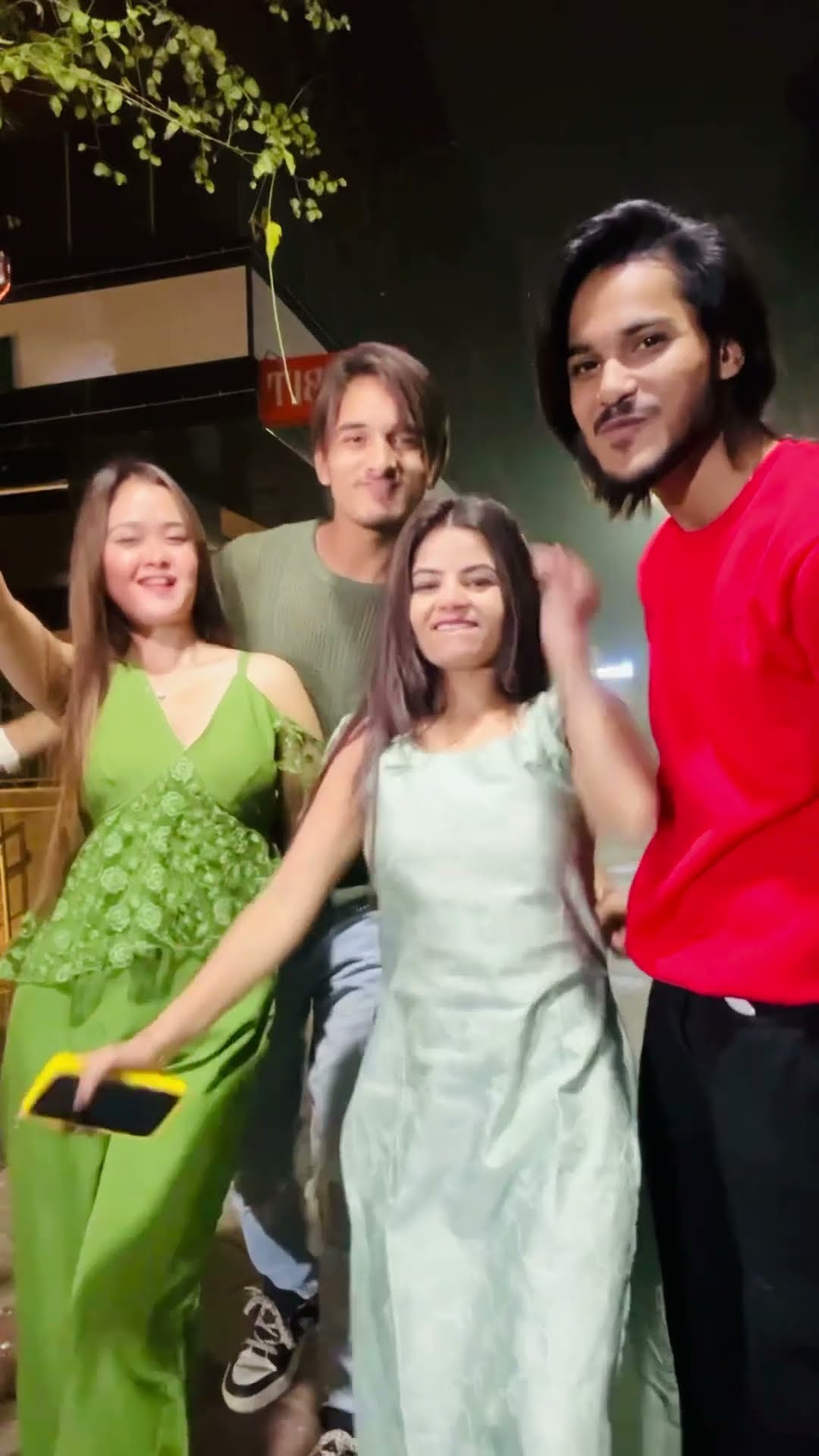 kon acha dance karta he batao gays ? #suhailabbasi500 #sanayaa_sameer_24 #apurvikaur926_ #sameer