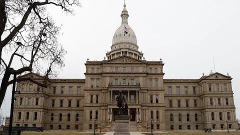 Michigan Democrats work to repeal right-to-work law