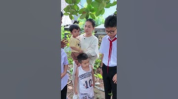 Tuyệt vời: Cô bé 15 tuổi nhổ cỏ mướn nuôi 4 em mồ côi đã nhận hơn nửa tỷ đồng từ MTQ #keolive