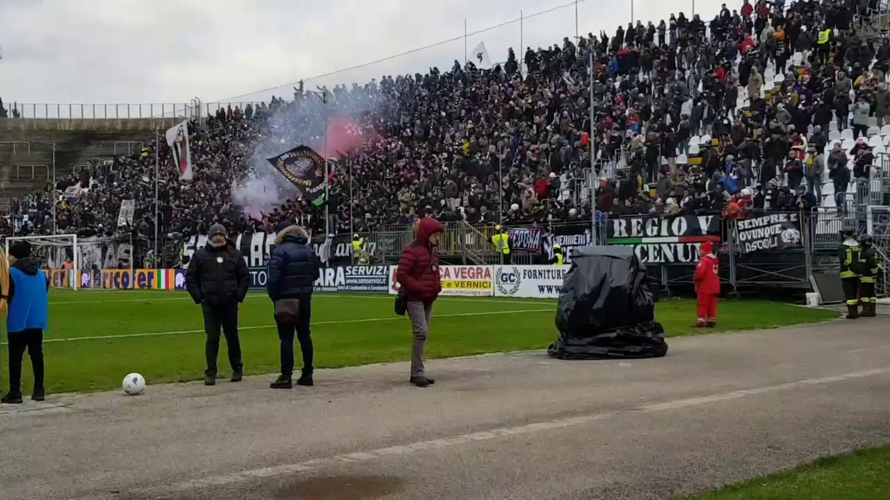 15.12.2018 Ascoli Calcio - AS Cittadella 1:1, Support, Stimmung, Fans, Ultras Ascoli, Goal Ardemagni