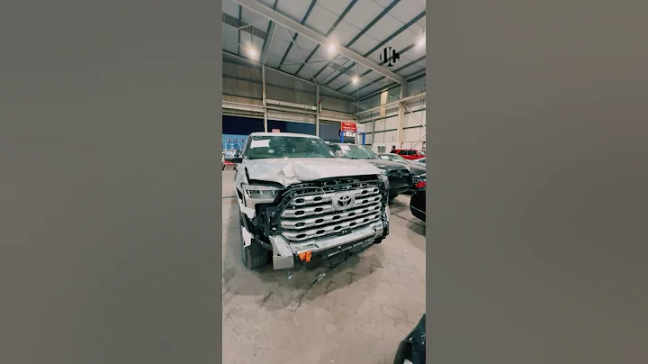 Toyota Tundra Accidental Spotted in Cars Auction in Dubai #toyota #toyotatundra #shortsvideo #shorts