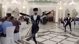 Красивый Крымскотатарский танец / Crimean Tatar dance (PRESTIGE 2021) Resimi