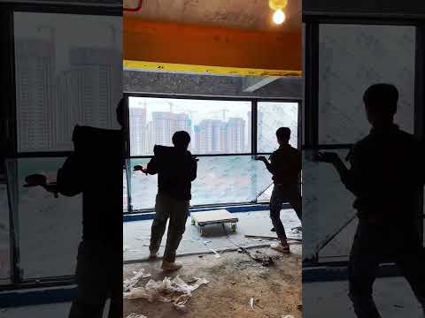 Wideo: Okna od podłogi do sufitu - jak się nazywają i dlaczego są tak atrakcyjne