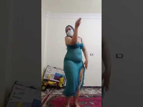 شرموط ة ترقص بقميص نوم شفاف رقص بلدي