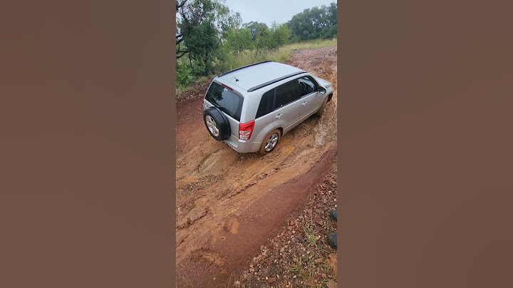 Suzuki Grand Vitara Off-roading