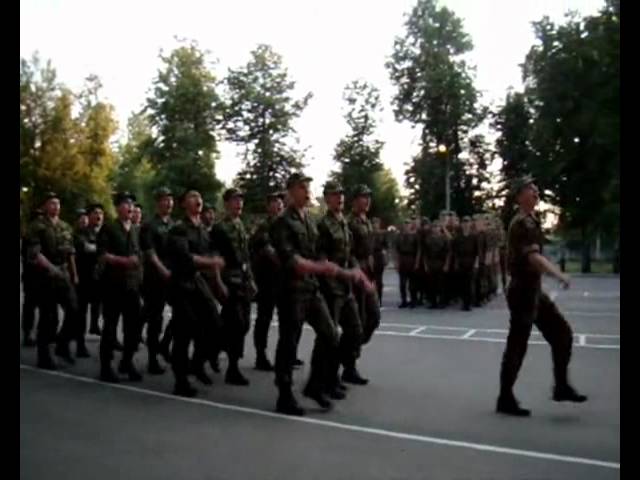 Soldiers sing Bad Romance in Russian army class=