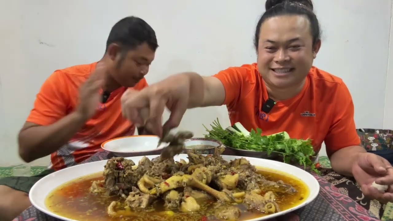 หนึ่งไก่ใส่เครื่องเต็มๆสูตรนี้อร่อยสุดๆตำน้ำพริกรสเด็ดโคตรเข้ากัน