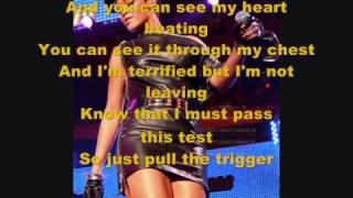 Rihanna - Russian Roulette[Lyrics]