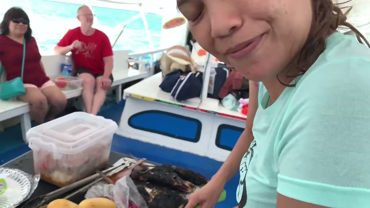 Island Hopping tumaob ang banana boat