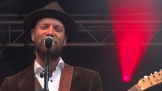 HENRIK FREISCHLADER TRIO Business Straight MEGEVE BLUES FESTIVAL 2016 chords