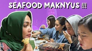 MAMA RIETA NYOBAIN ANEKA MAKANAN SEAFOOD YANG RASANYA ENAK SEMUA ! JAJARANS EMANG TOP DEH!