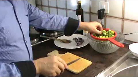 Como tirar o gosto amargo da couve-de-bruxelas?