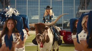 Miranda Lambert to Headline Cowboys Thanksgiving Halftime Show for the 30th Red Kettle Kickoff!