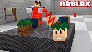 Çiçek Saksısı Olup Saklandım! Bu Sefer Zor Yakalarsınız - Panda ile Roblox Blox Hunt