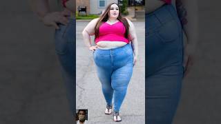 Aly Avina Plus Size Model. Fashion Show Resimi