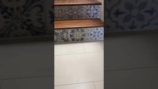Schody z płytkami dekoracyjnymi Schody z płytkami dekoracyjnymi