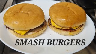 Smash Burgers //Better Than Fast Food! Classic Smash Burger Recipe @MumsKitchen123