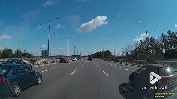 Terrifying swerve crash || Viral Video UK