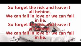INNA Fall In Love Lie lyrics Resimi