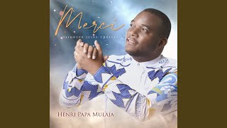 Video thumbnail of "Henri Papa Mulaja - Il y'a un Dieu dans les cieux"