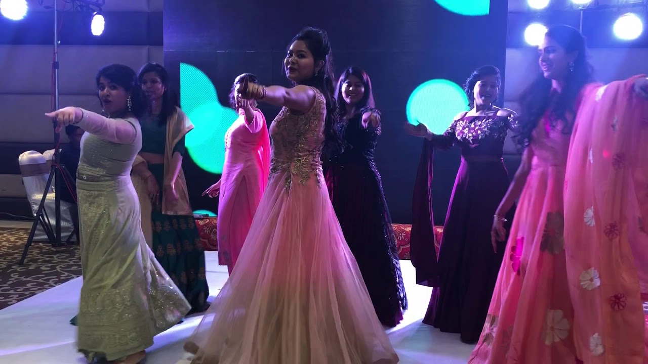 bridesmaids-surprise-dance-indian-wedding-youtube