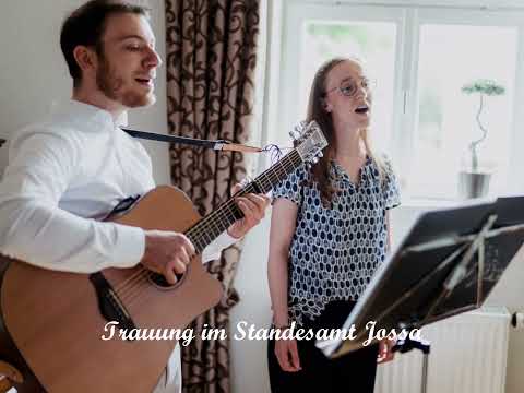 Viki & Lukas mit "Weiße Haare" von Florian Künstler