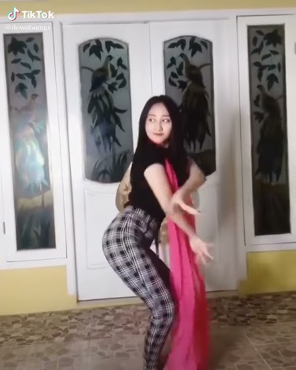 Sandrina Azzahra jogetnya bikin geleng geleng