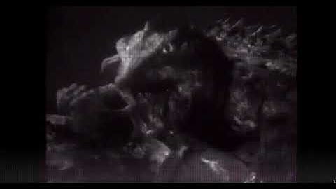 Retr0n - VHStory OFFICIAL MUSIC VIDEO