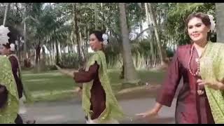 Tarian Lenggang Penghibur