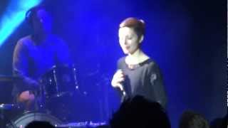 Poliça - Happy Be Fine (HD) Live in Paris 2013