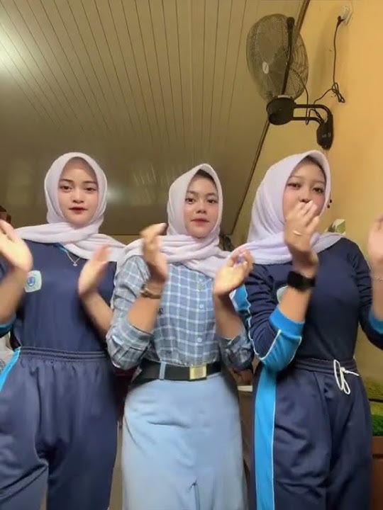yang ketat ketat aja sma rok span licin