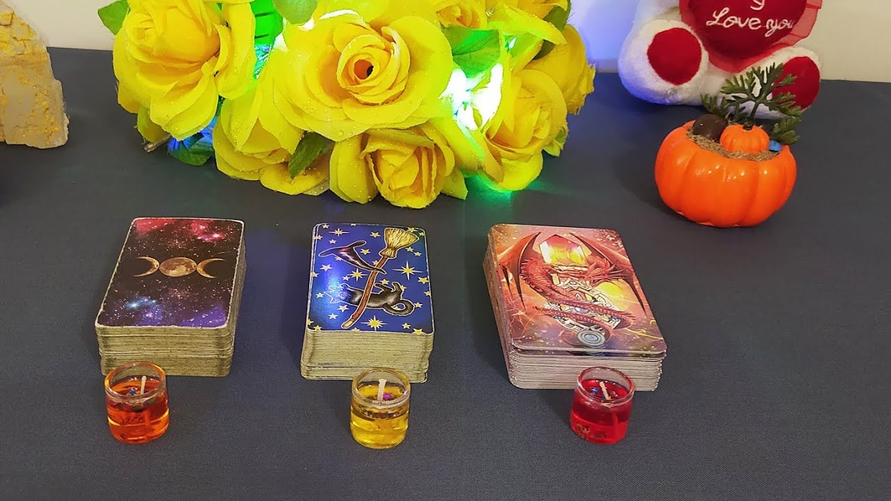 (Deste Seç) ♥️ Neden Duygularını Gizliyor 🔮 Açılacak Mı ♥️