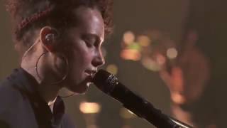 Video thumbnail of "Alicia Keys - The Gospel (New Music Live)"