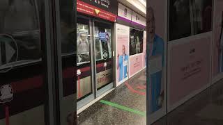 SBS Transit C751C (7081/7082) departing Sengkang/SBS 트랜짓 C751C (7081/7082) 출발 셍캉