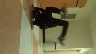 Bboy Cypher 2009- Bboy Thrust JBC