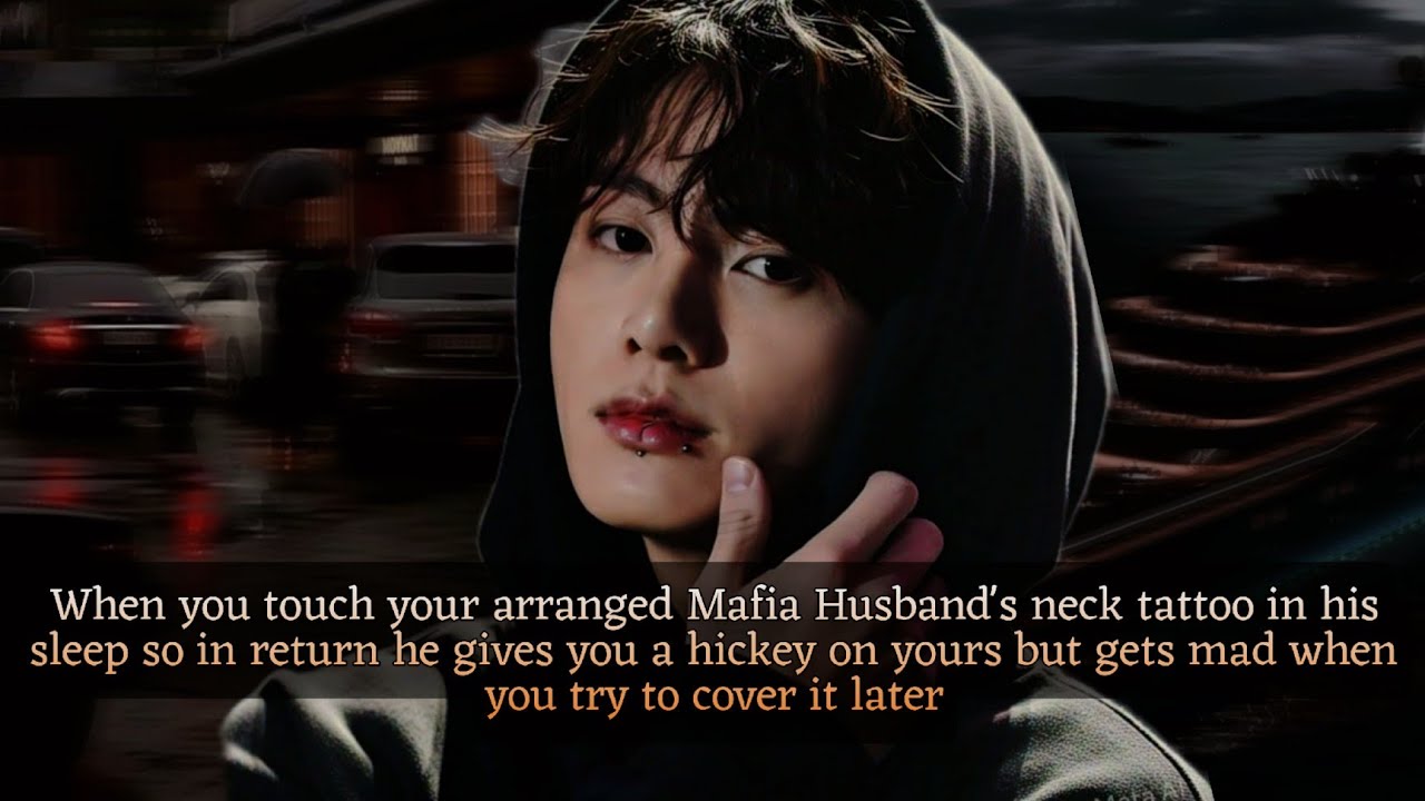 БОНУС - Когда ты трогаешь татуировку на шее своего мужа-мафиози, пока он спит, и в ответ он тебе ...