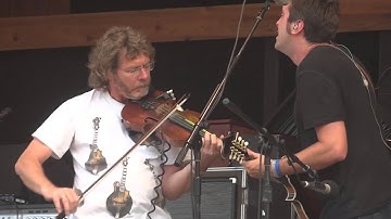 Steep Grade, Sharp Curve into On the Run - Yonder Mountain String Band