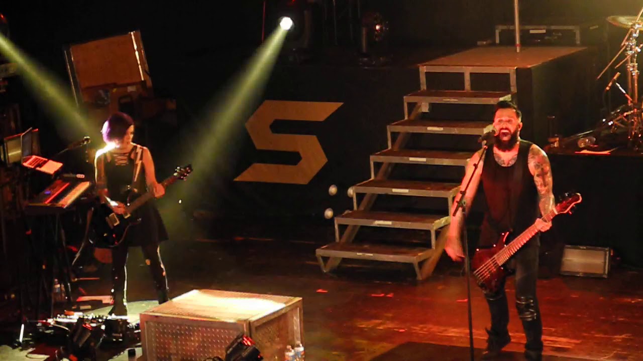 2017 06 08 Skillet - Comatose - YouTube