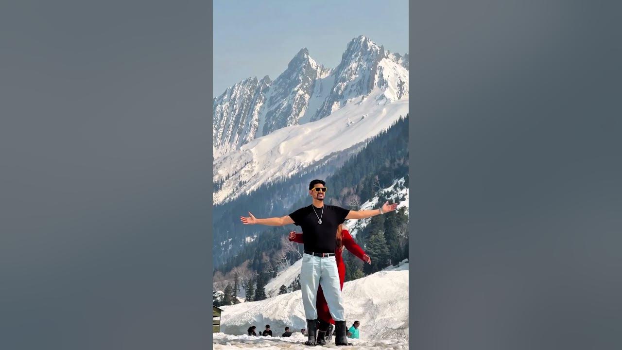 Feel the song❤️#love #jannatkashmir #travel #mountainswiev #mountains #snow #song #couple