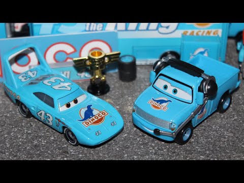 カーズ　マテル　TEAM DINOCO CREW Team Dinoco (King) Crew 1:55 Scale 3 Pittys & Crew Chief Piston