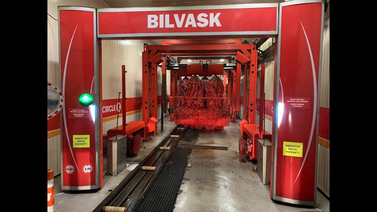 WashTec SoftLine 2 Linear Tunnel (Outside View) Circle K CarWash