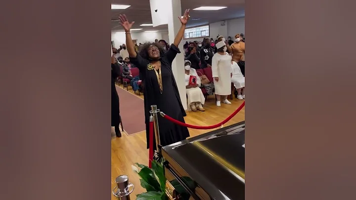 Pastor Angela Spivey Directing The Choir at her Br...