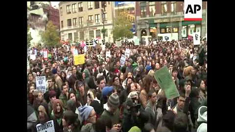 Occupy protesters face off with New York police. H...