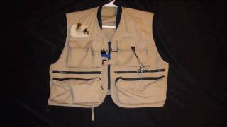 How To Use Your Fly Fishing Vest Rod Holder - DFF009