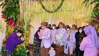 🔴Kocak ❗ Pak Jokowi Sampai Ketawa Dengar Gibran Kenalkan Kaesang Ke Keluarga Erina Gudono❕